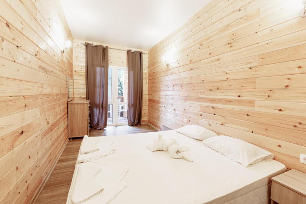 Guest House Amshin Gantiadi Kültér fotó
