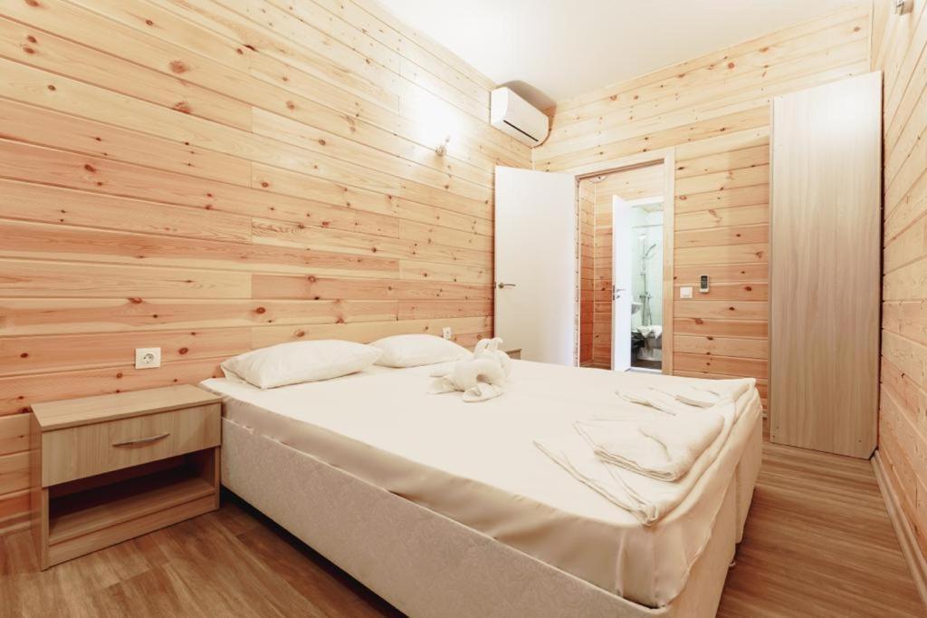 Guest House Amshin Gantiadi Kültér fotó